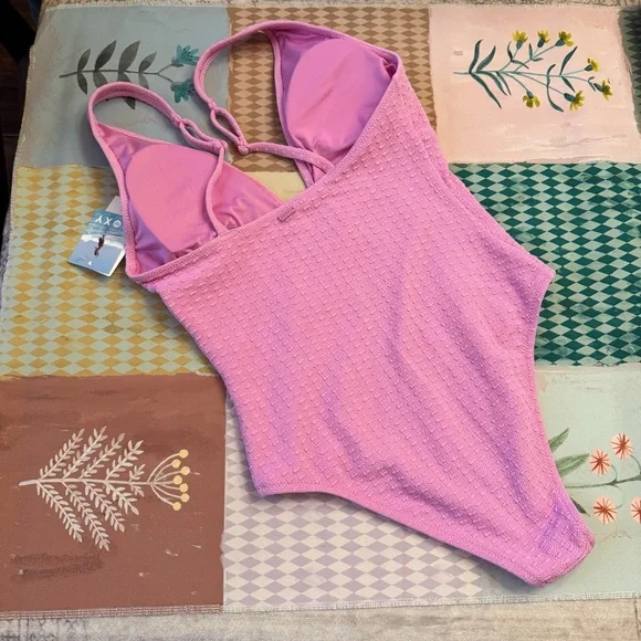 Roxy
Juniors' Haleiwa Plunge-Neckline One-Piece Swimsuit - Picture 7 of 8